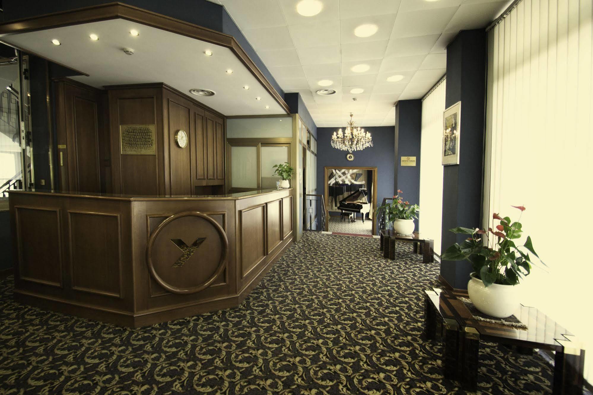 York Hotel Рим Экстерьер фото